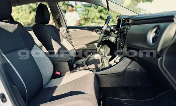 Buy Import Toyota Auris White Car in Dakar in Dakar Buy Import Toyota Auris White Car in Dakar in Dakar