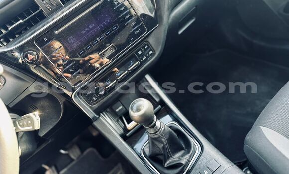 Buy Import Toyota Auris White Car in Dakar in Dakar Buy Import Toyota Auris White Car in Dakar in Dakar