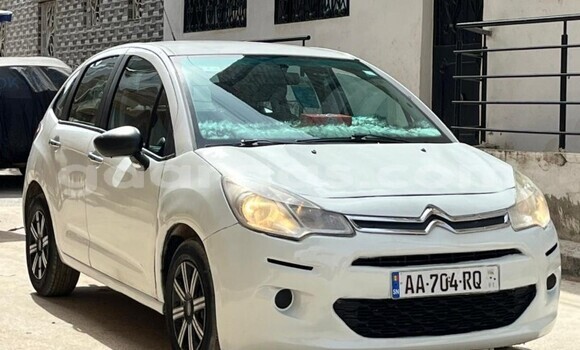 Acheter Occasion Voiture Citroen C3 Blanc à Dakar, Dakar Acheter Occasion Voiture Citroen C3 Blanc à Dakar, Dakar