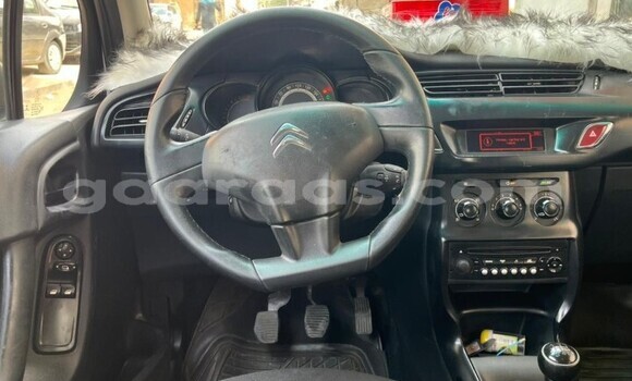 Acheter Occasion Voiture Citroen C3 Blanc à Dakar, Dakar Acheter Occasion Voiture Citroen C3 Blanc à Dakar, Dakar