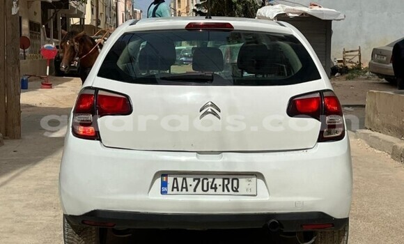 Acheter Occasion Voiture Citroen C3 Blanc à Dakar, Dakar Acheter Occasion Voiture Citroen C3 Blanc à Dakar, Dakar