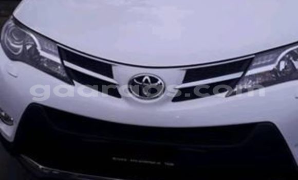 Acheter Occasion Voiture Toyota RAV4 Blanc à Dakar, Dakar Acheter Occasion Voiture Toyota RAV4 Blanc à Dakar, Dakar