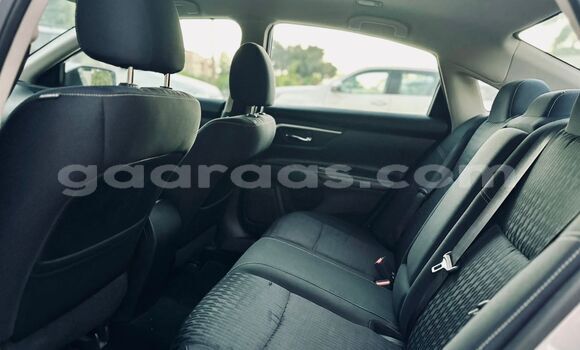 Acheter Import Voiture Nissan Altima Gris à Dakar, Dakar Acheter Import Voiture Nissan Altima Gris à Dakar, Dakar