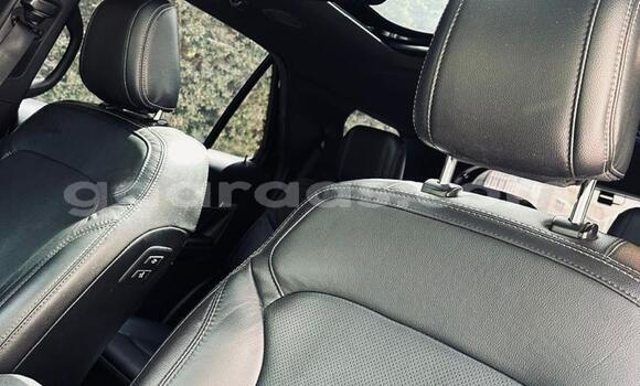 Buy Import Ford Explorer White Car in Dakar in Dakar Buy Import Ford Explorer White Car in Dakar in Dakar