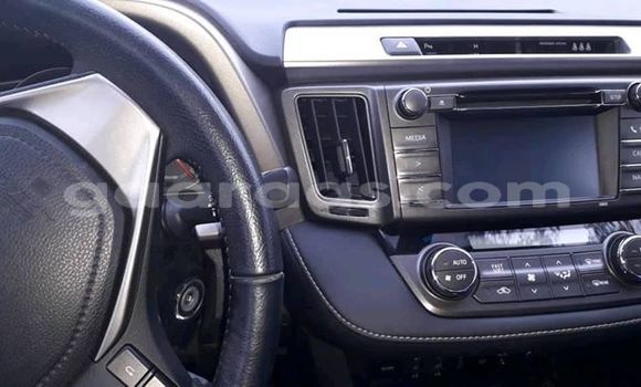 Acheter Occasion Voiture Toyota RAV4 Blanc à Dakar, Dakar Acheter Occasion Voiture Toyota RAV4 Blanc à Dakar, Dakar