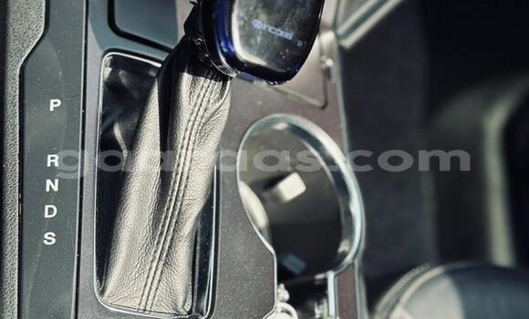 Buy Import Ford Explorer White Car in Dakar in Dakar Buy Import Ford Explorer White Car in Dakar in Dakar