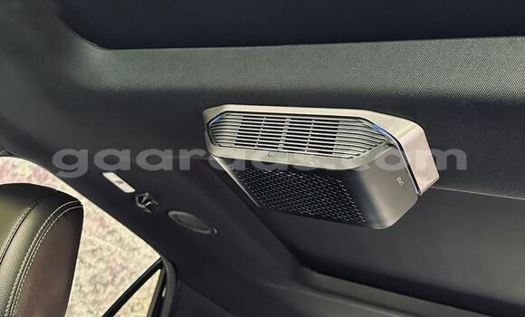 Buy Import Ford Explorer White Car in Dakar in Dakar Buy Import Ford Explorer White Car in Dakar in Dakar