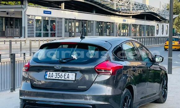 Acheter Occasion Voiture Ford Focus Beige à Dakar, Dakar Acheter Occasion Voiture Ford Focus Beige à Dakar, Dakar