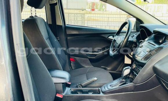 Acheter Occasion Voiture Ford Focus Beige à Dakar, Dakar Acheter Occasion Voiture Ford Focus Beige à Dakar, Dakar