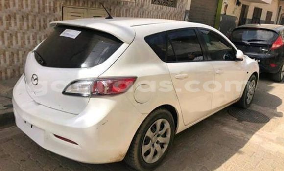 Acheter Occasion Voiture Mazda 3 Blanc à Dakar, Dakar Acheter Occasion Voiture Mazda 3 Blanc à Dakar, Dakar