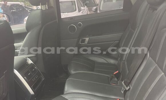 Dieundeu Beess Range Rover Range Rover Black Auto in Dakar in Dakar Dieundeu Beess Range Rover Range Rover Black Auto in Dakar in Dakar