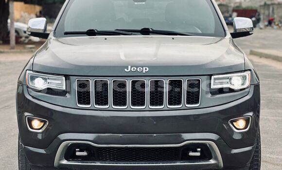 Dieundeu Imported Jeep Grand Cherokee Silver Auto in Dakar in Dakar