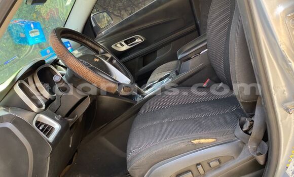 Dieundeu Occasion Chevrolet Equinox Beige Auto in Dakar in Dakar Dieundeu Occasion Chevrolet Equinox Beige Auto in Dakar in Dakar