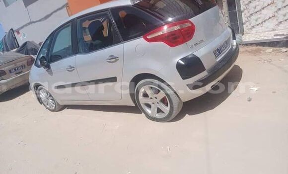 Dieundeu Occasion Piaggio Porter Other Auto in Dakar in Dakar Dieundeu Occasion Piaggio Porter Other Auto in Dakar in Dakar