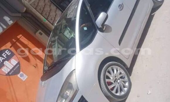 Dieundeu Occasion Piaggio Porter Other Auto in Dakar in Dakar Dieundeu Occasion Piaggio Porter Other Auto in Dakar in Dakar