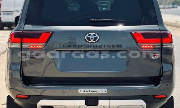 Dieundeu Imported Toyota Land Cruiser Black Auto in Dakar in Dakar Dieundeu Imported Toyota Land Cruiser Black Auto in Dakar in Dakar