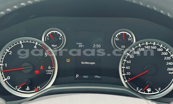 Buy Import Toyota Land Cruiser Silver Car in Dakar in Dakar Buy Import Toyota Land Cruiser Silver Car in Dakar in Dakar