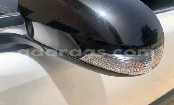 Acheter Occasion Voiture Toyota C-HR Blanc à Dakar, Dakar Acheter Occasion Voiture Toyota C-HR Blanc à Dakar, Dakar