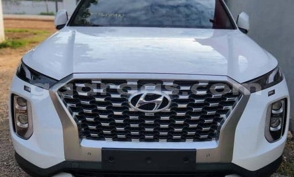 Buy Used Hyundai XG White Car in Dakar in Dakar