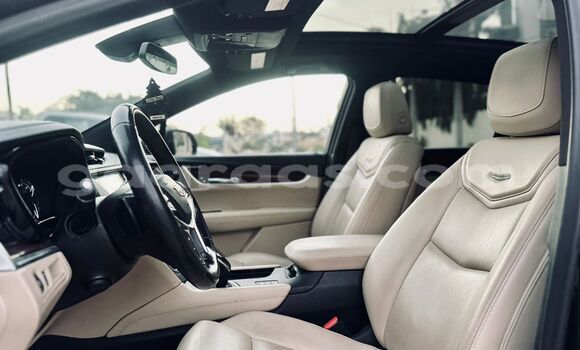 Buy Import Cadillac XT5 Black Car in Dakar in Dakar Buy Import Cadillac XT5 Black Car in Dakar in Dakar