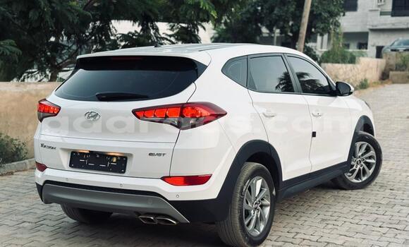 Buy Import Hyundai Tucson White Car in Dakar in Dakar Buy Import Hyundai Tucson White Car in Dakar in Dakar