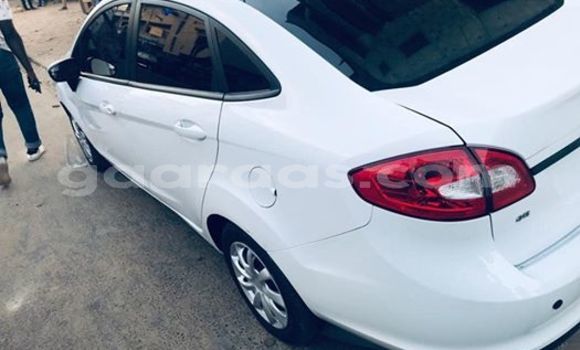 Buy Used Ford Fiesta White Car in Dakar in Dakar Buy Used Ford Fiesta White Car in Dakar in Dakar