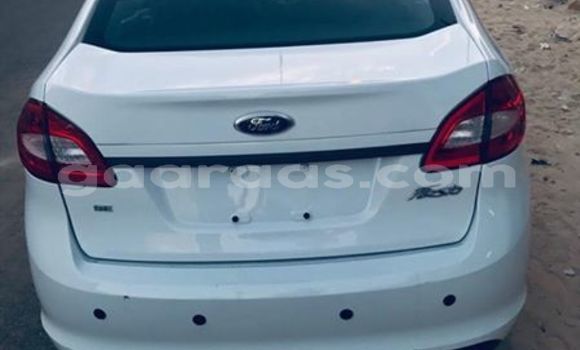 Buy Used Ford Fiesta White Car in Dakar in Dakar Buy Used Ford Fiesta White Car in Dakar in Dakar