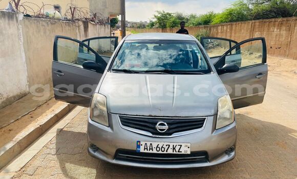 Dieundeu Occasion Nissan Sentra Silver Auto in Dakar in Dakar Dieundeu Occasion Nissan Sentra Silver Auto in Dakar in Dakar