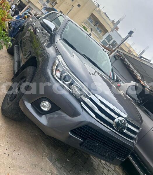 Big with watermark toyota hilux dakar dakar 24755