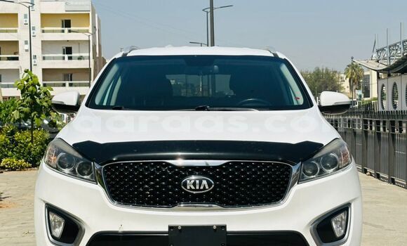 Dieundeu Occasion Kia Sorento White Auto in Dakar in Dakar