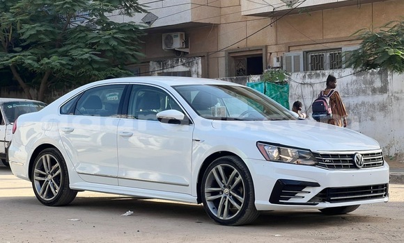 Acheter Occasion Voiture Volkswagen Passat Blanc à Dakar, Dakar