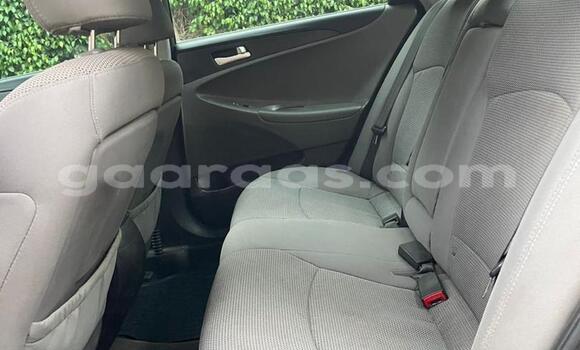 Dieundeu Occasion Hyundai Sonata Silver Auto in Dakar in Dakar Dieundeu Occasion Hyundai Sonata Silver Auto in Dakar in Dakar