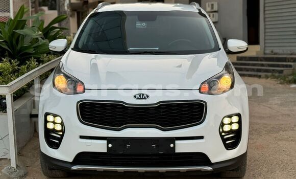 Acheter Import Voiture Kia Sportage Blanc à Dakar, Dakar Acheter Import Voiture Kia Sportage Blanc à Dakar, Dakar