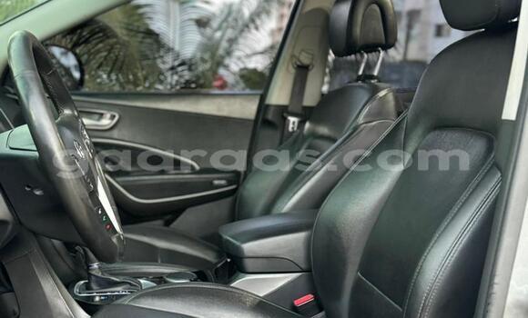 Acheter Import Voiture Hyundai Santa Fe Gris à Dakar, Dakar Acheter Import Voiture Hyundai Santa Fe Gris à Dakar, Dakar