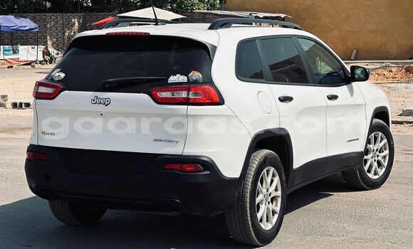 Buy Import Jeep Cherokee White Car in Dakar in Dakar Buy Import Jeep Cherokee White Car in Dakar in Dakar