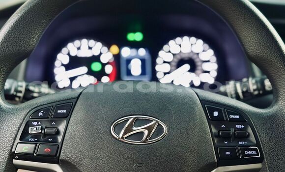 Buy Import Hyundai Tucson Red Car in Dakar in Dakar Buy Import Hyundai Tucson Red Car in Dakar in Dakar