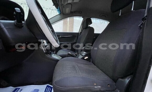 Buy Used Chevrolet Captiva White Car in Dakar in Dakar Buy Used Chevrolet Captiva White Car in Dakar in Dakar