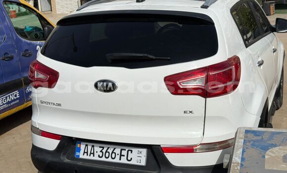 Acheter Occasion Voiture Kia Sorento Blanc à Dakar, Dakar Acheter Occasion Voiture Kia Sorento Blanc à Dakar, Dakar