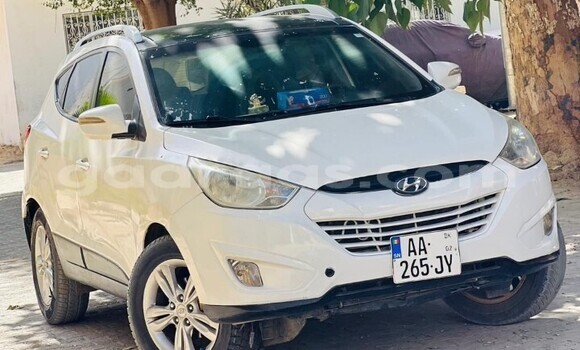 Dieundeu Occasion Hyundai Tucson White Auto in Dakar in Dakar Dieundeu Occasion Hyundai Tucson White Auto in Dakar in Dakar