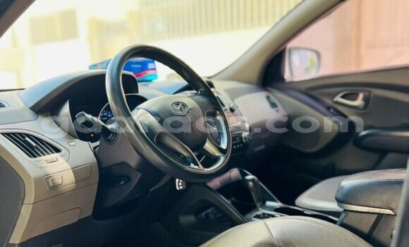 Dieundeu Occasion Hyundai Tucson White Auto in Dakar in Dakar Dieundeu Occasion Hyundai Tucson White Auto in Dakar in Dakar