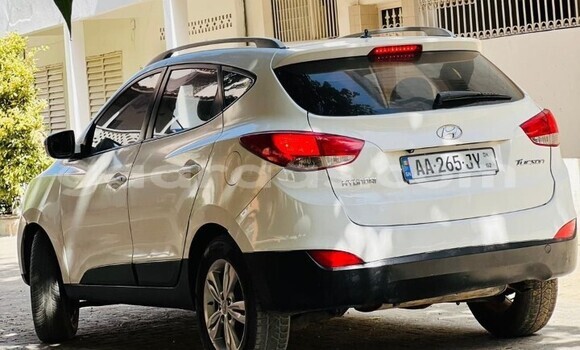 Dieundeu Occasion Hyundai Tucson White Auto in Dakar in Dakar Dieundeu Occasion Hyundai Tucson White Auto in Dakar in Dakar