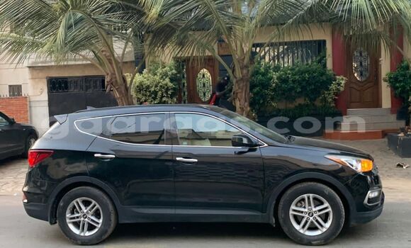 Dieundeu Occasion Hyundai Santa Fe Beige Auto in Dakar in Dakar Dieundeu Occasion Hyundai Santa Fe Beige Auto in Dakar in Dakar