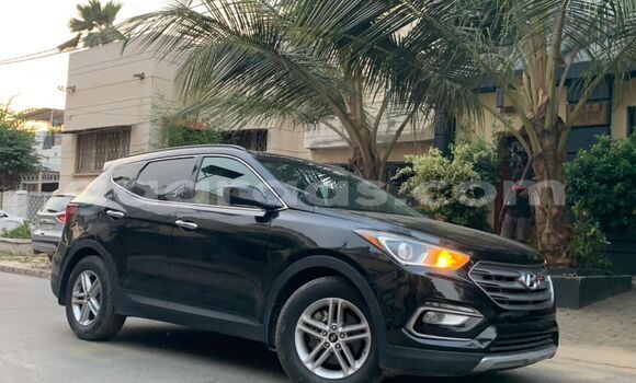 Dieundeu Occasion Hyundai Santa Fe Beige Auto in Dakar in Dakar Dieundeu Occasion Hyundai Santa Fe Beige Auto in Dakar in Dakar