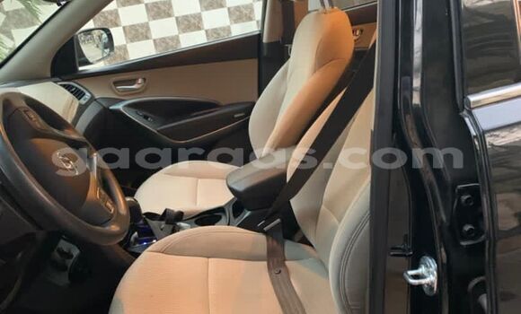 Dieundeu Occasion Hyundai Santa Fe Beige Auto in Dakar in Dakar Dieundeu Occasion Hyundai Santa Fe Beige Auto in Dakar in Dakar