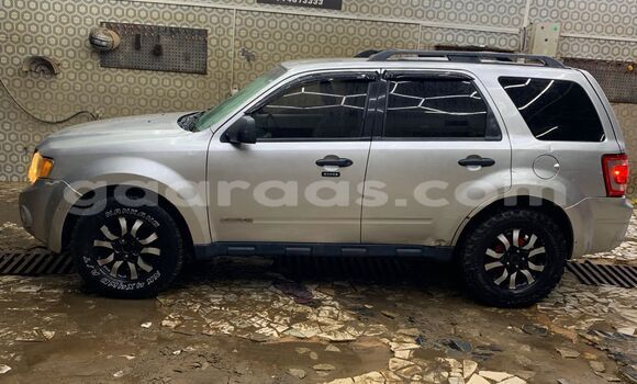 Acheter Occasion Voiture Ford Escape Beige à Dakar, Dakar Acheter Occasion Voiture Ford Escape Beige à Dakar, Dakar