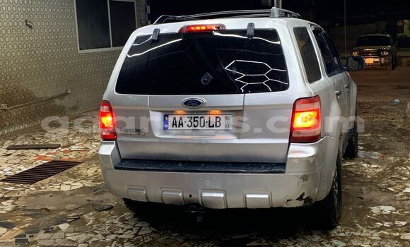 Acheter Occasion Voiture Ford Escape Beige à Dakar, Dakar Acheter Occasion Voiture Ford Escape Beige à Dakar, Dakar