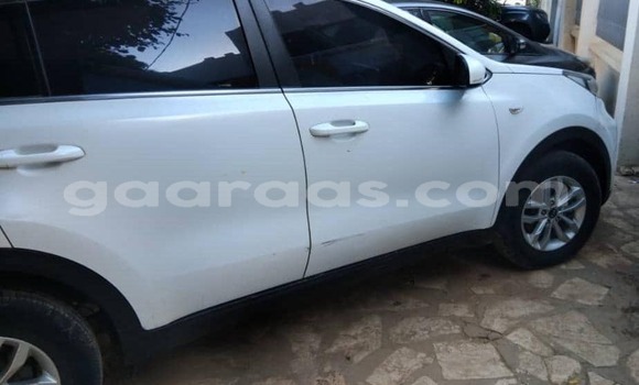 Acheter Occasion Voiture Kia Sportage Blanc à Dakar, Dakar Acheter Occasion Voiture Kia Sportage Blanc à Dakar, Dakar