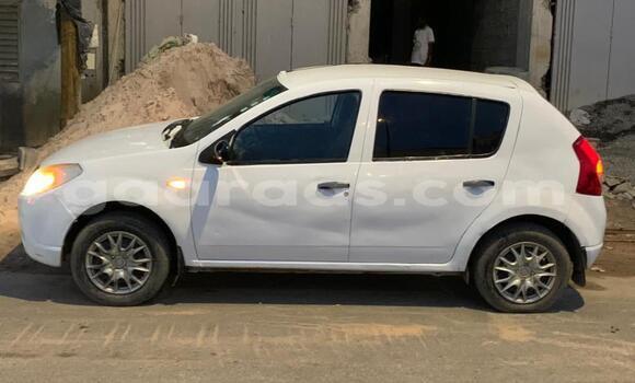 Acheter Occasion Voiture Dacia Sandero Blanc à Dakar, Dakar Acheter Occasion Voiture Dacia Sandero Blanc à Dakar, Dakar