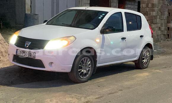 Acheter Occasion Voiture Dacia Sandero Blanc à Dakar, Dakar Acheter Occasion Voiture Dacia Sandero Blanc à Dakar, Dakar