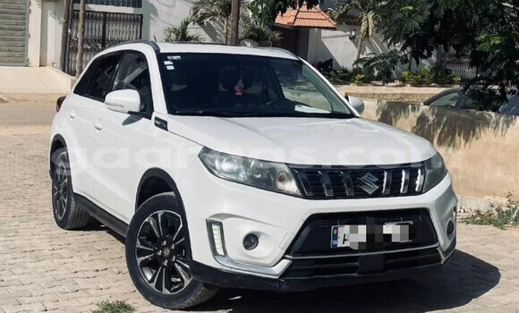 Acheter Occasion Voiture Suzuki Vitara Blanc à Dakar, Dakar Acheter Occasion Voiture Suzuki Vitara Blanc à Dakar, Dakar